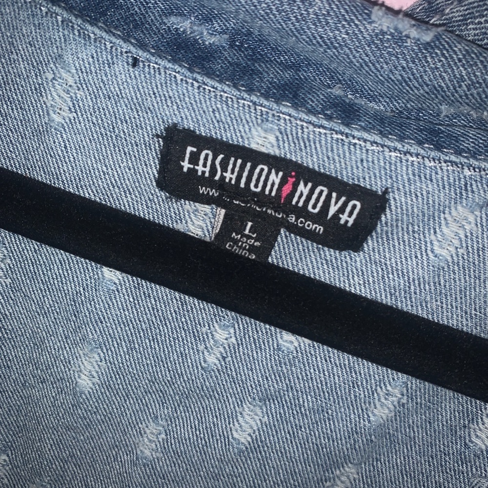 Distressed denim jacket - Picture 2 of 3